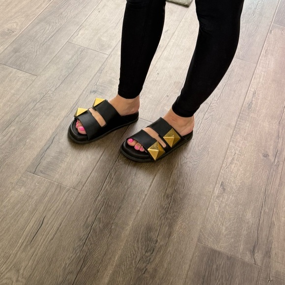 Valentino Garavani Black and Gold Sandals - Picture 8 of 8